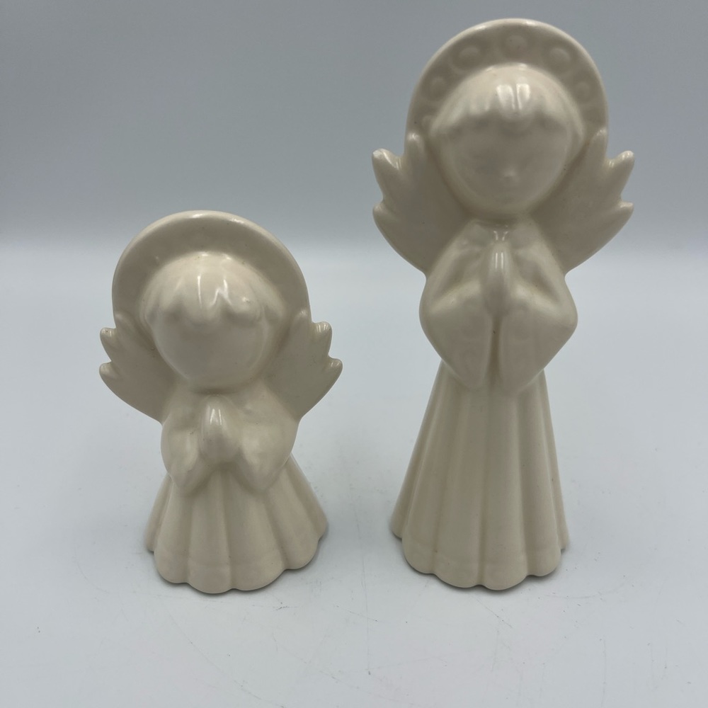 Nativity Angels, White, pair of Christmas Angel figurine